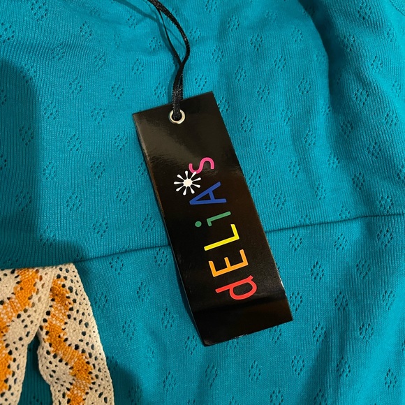 Delia’s top - Picture 2 of 4